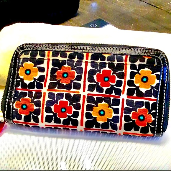 Brighton Handbags - Brighton Floral Zip Wallet - Large